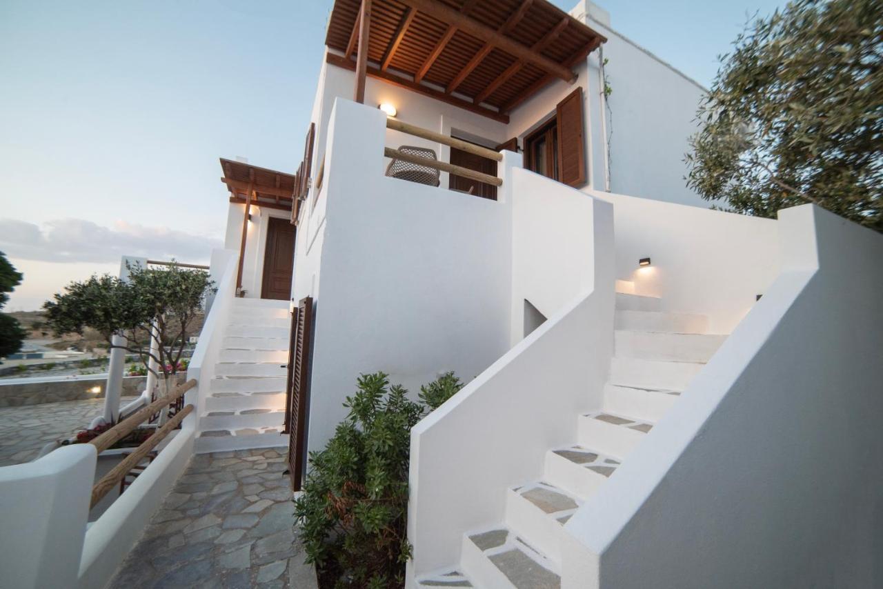 Petros Studios & Suites Naxos City Екстер'єр фото