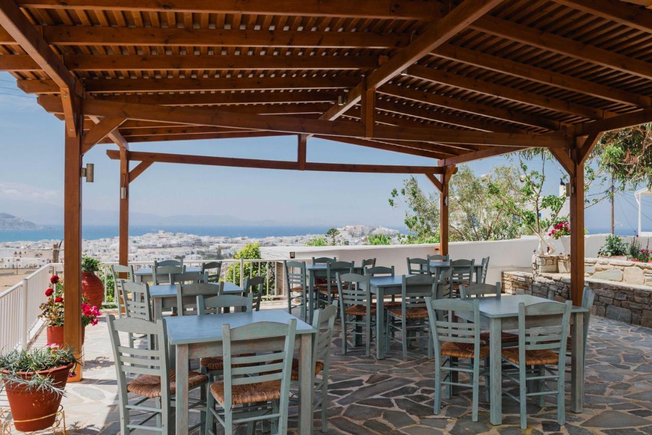 Petros Studios & Suites Naxos City Екстер'єр фото