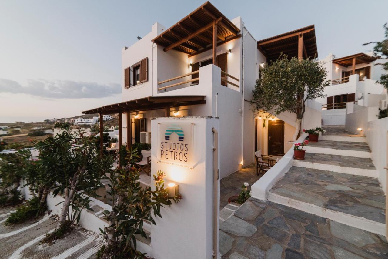 Petros Studios & Suites Naxos City Екстер'єр фото