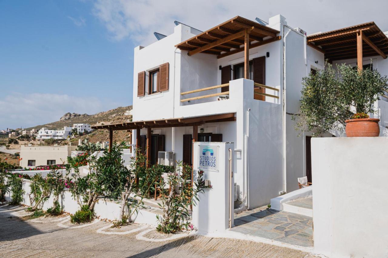 Petros Studios & Suites Naxos City Екстер'єр фото